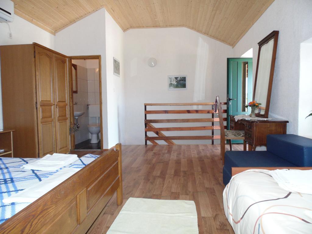 Holiday Home Paklenica Starigrad Paklenica Exterior photo